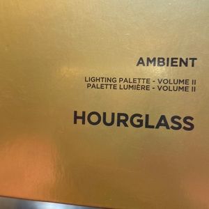 unused new with box, ambient light palette from hour glass